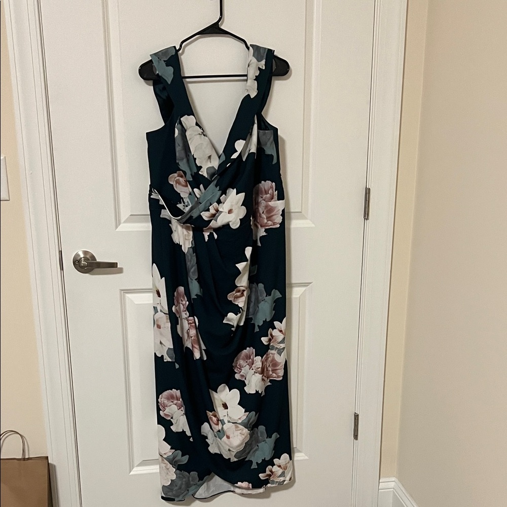 City Chic Floral Midi Dress - Black and Pink